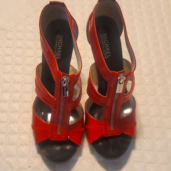 Red Michael Kors heels - Picture 5 of 10